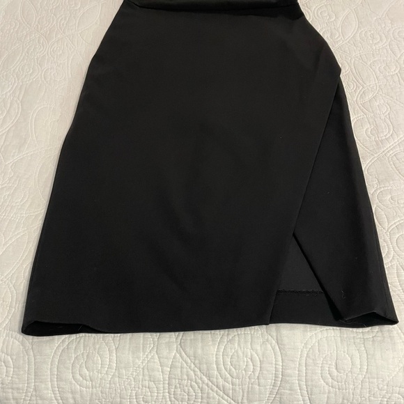 Banana Republic Short Sleeve Faux Wrap Ponte Dress Size 0P - Picture 7 of 12